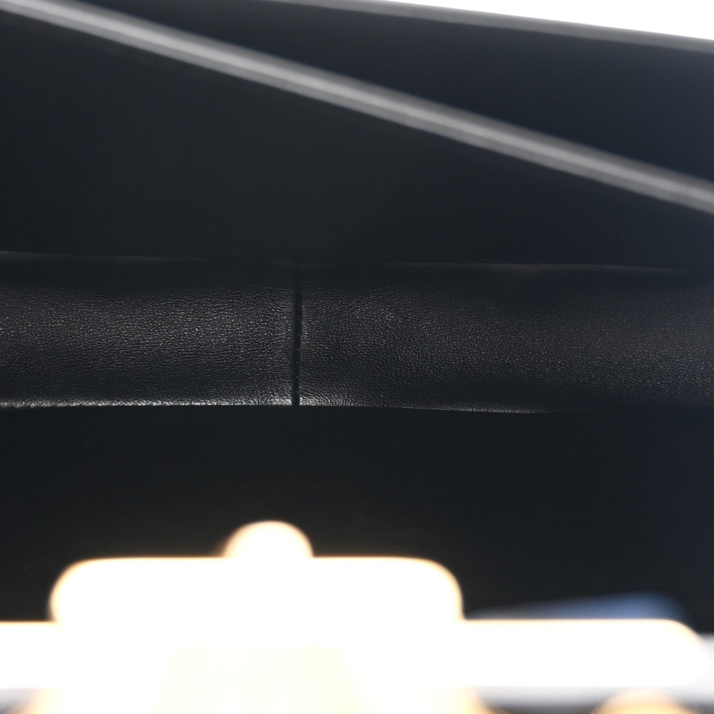 Shiny Calfskin Medium Triomphe Black