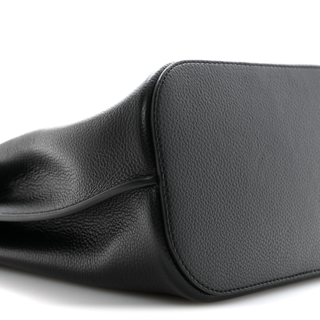 Small Classic Grain Islington Bucket Bag Black