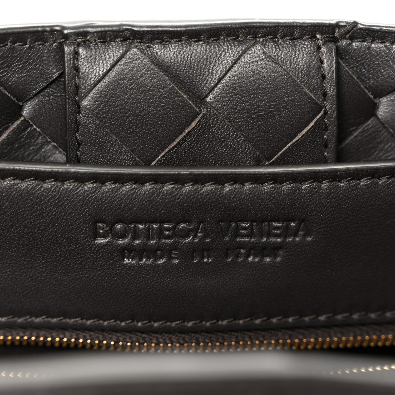 Nappa Intrecciato Medium Andiamo Shoulder Bag Fondant