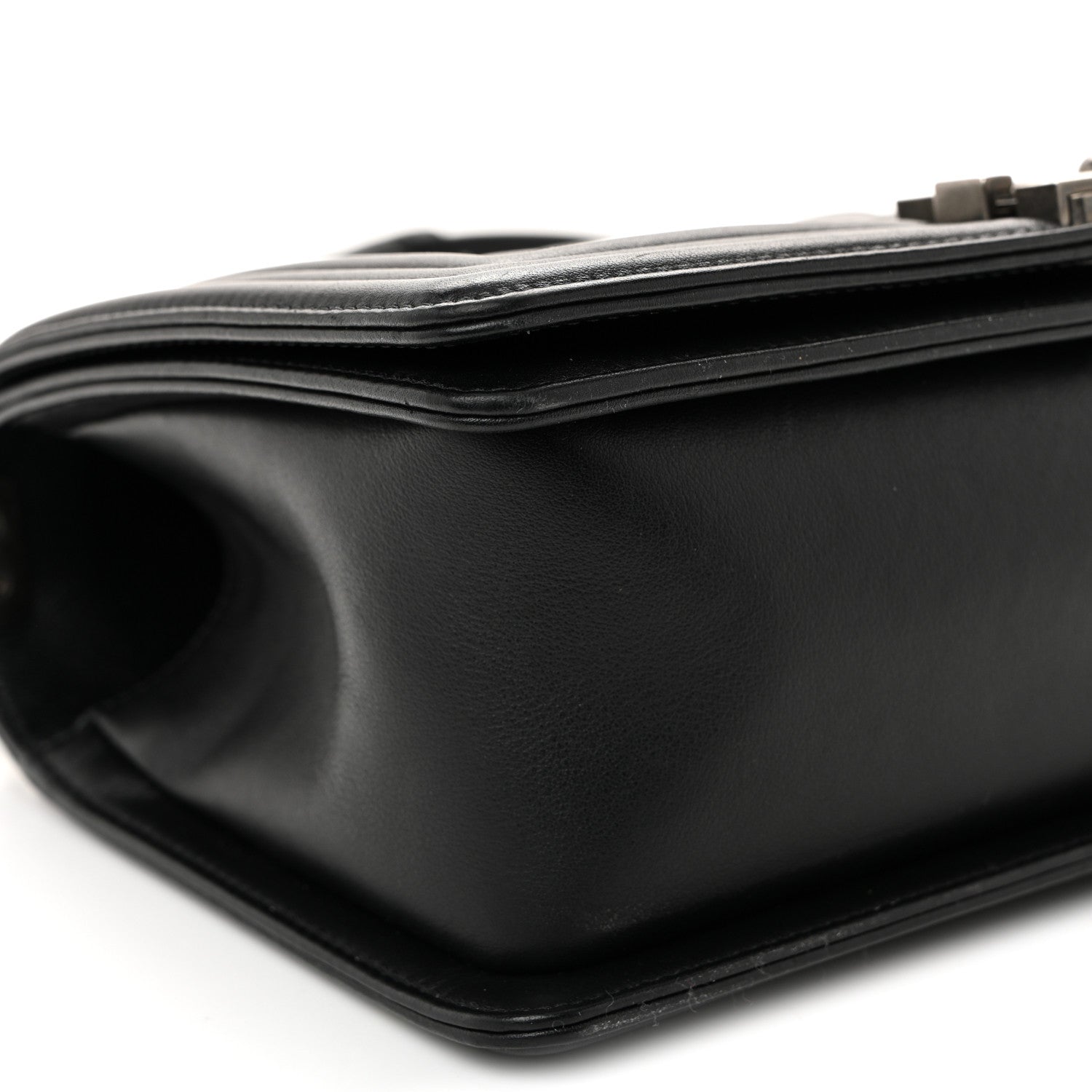 Lambskin Quilted Medium Boy Flap Black