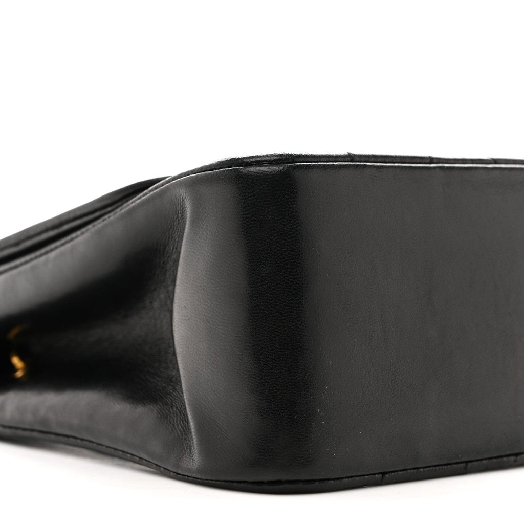 Lambskin Quilted Medium Single Flap Black