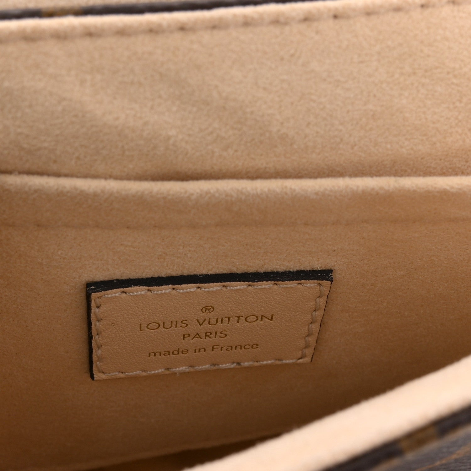 Monogram Locky BB Creme
