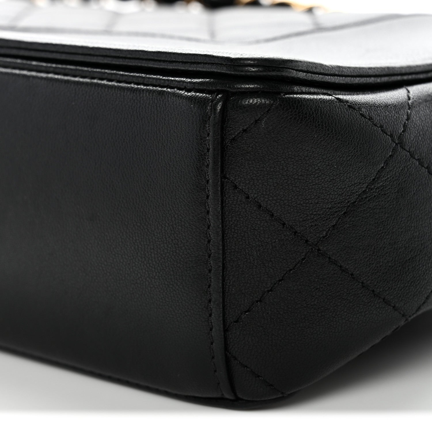 Sheepskin Quilted Vintage Mademoiselle Flap Black