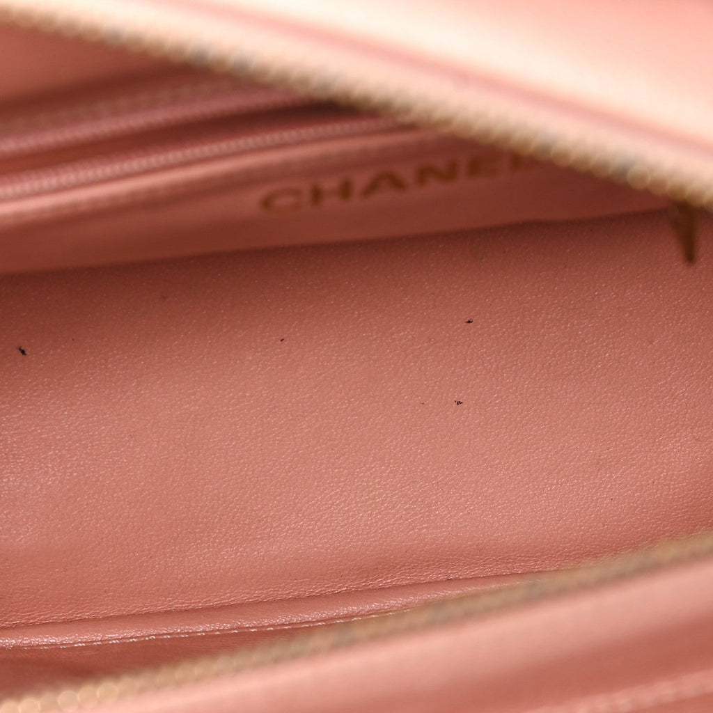 Caviar Quilted Petit Timeless Shopping Tote PTT Pink