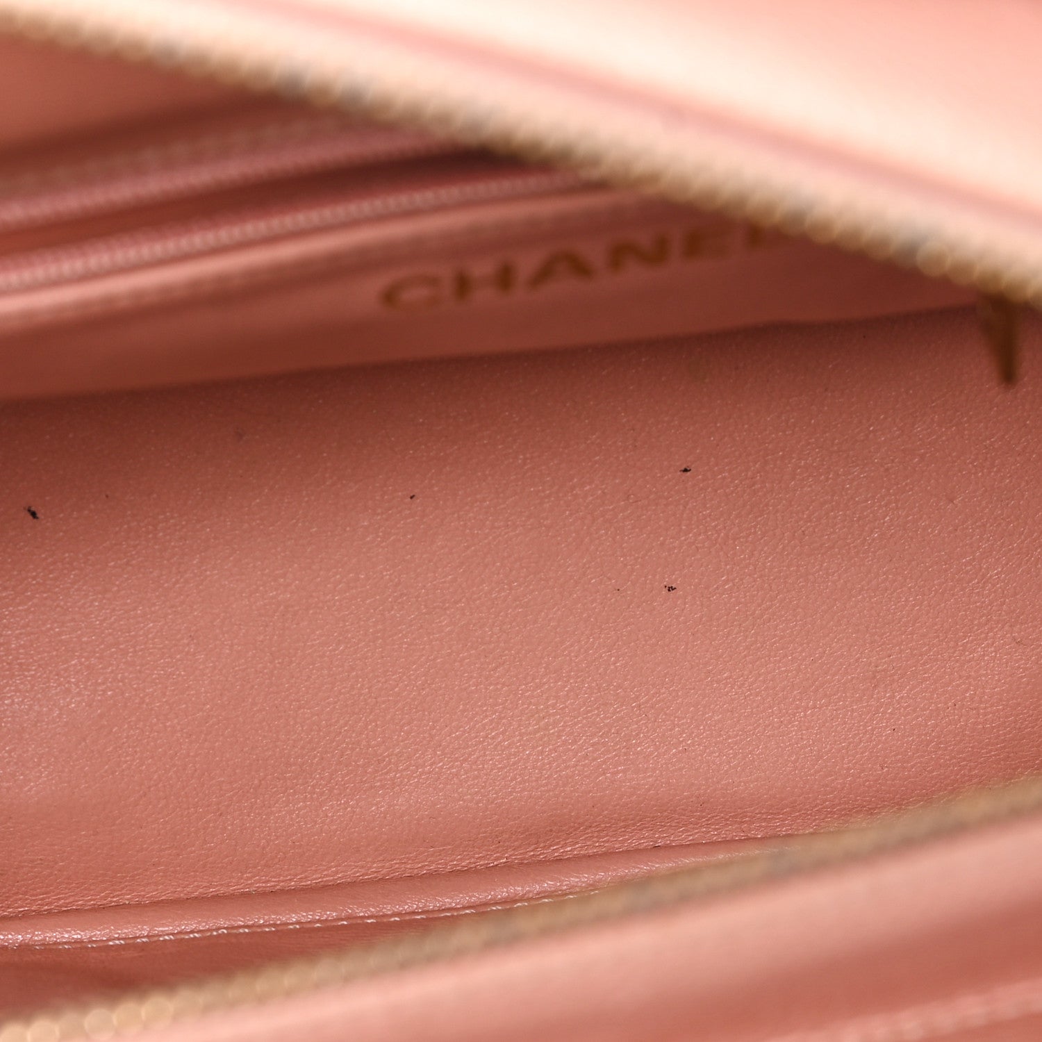 Caviar Quilted Petit Timeless Shopping Tote PTT Pink