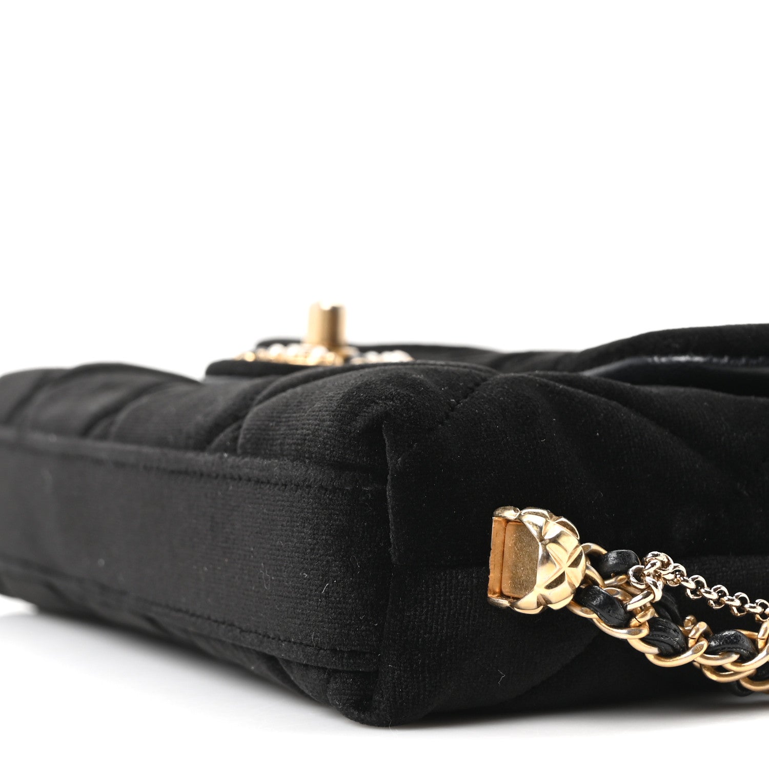 Velvet Quilted Crush On Chains Flap Bag Black