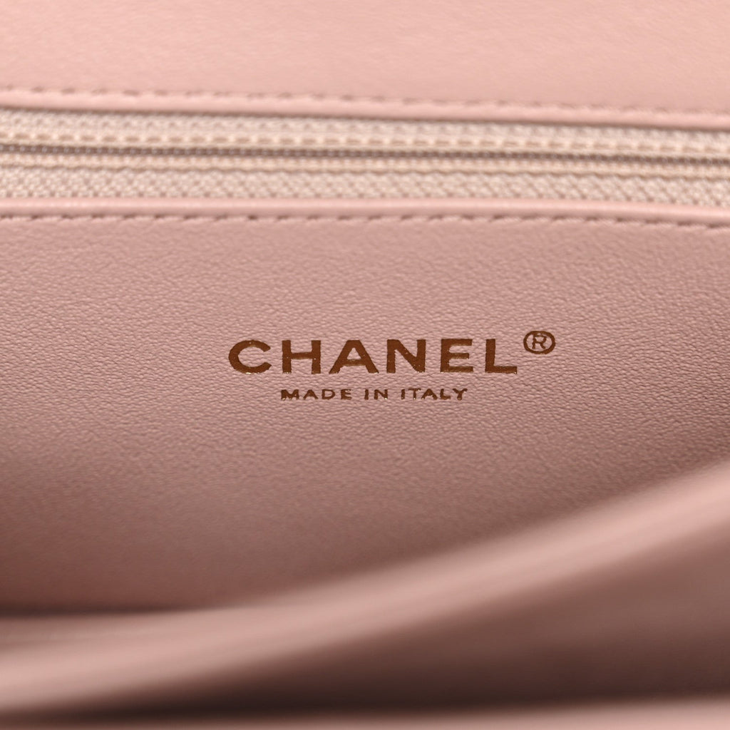 Sheepskin Quilted Beauty Lock Flap Pink