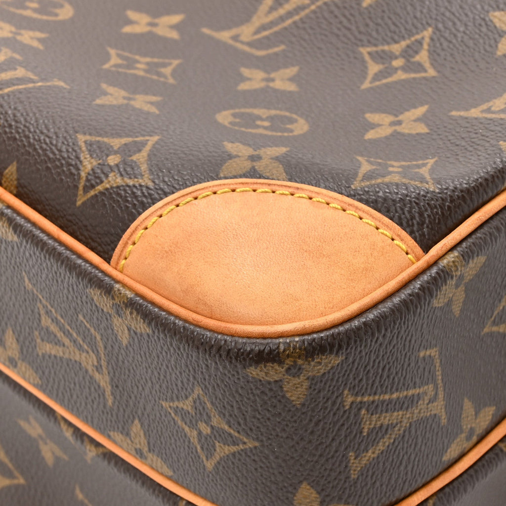 Monogram Nil 28