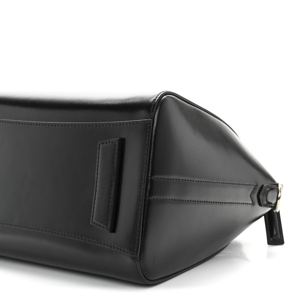 Shiny Lord Calfskin Medium Antigona Black