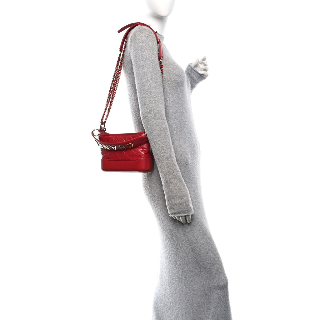 Aged Calfskin Quilted Small Gabrielle Logo Hobo Red