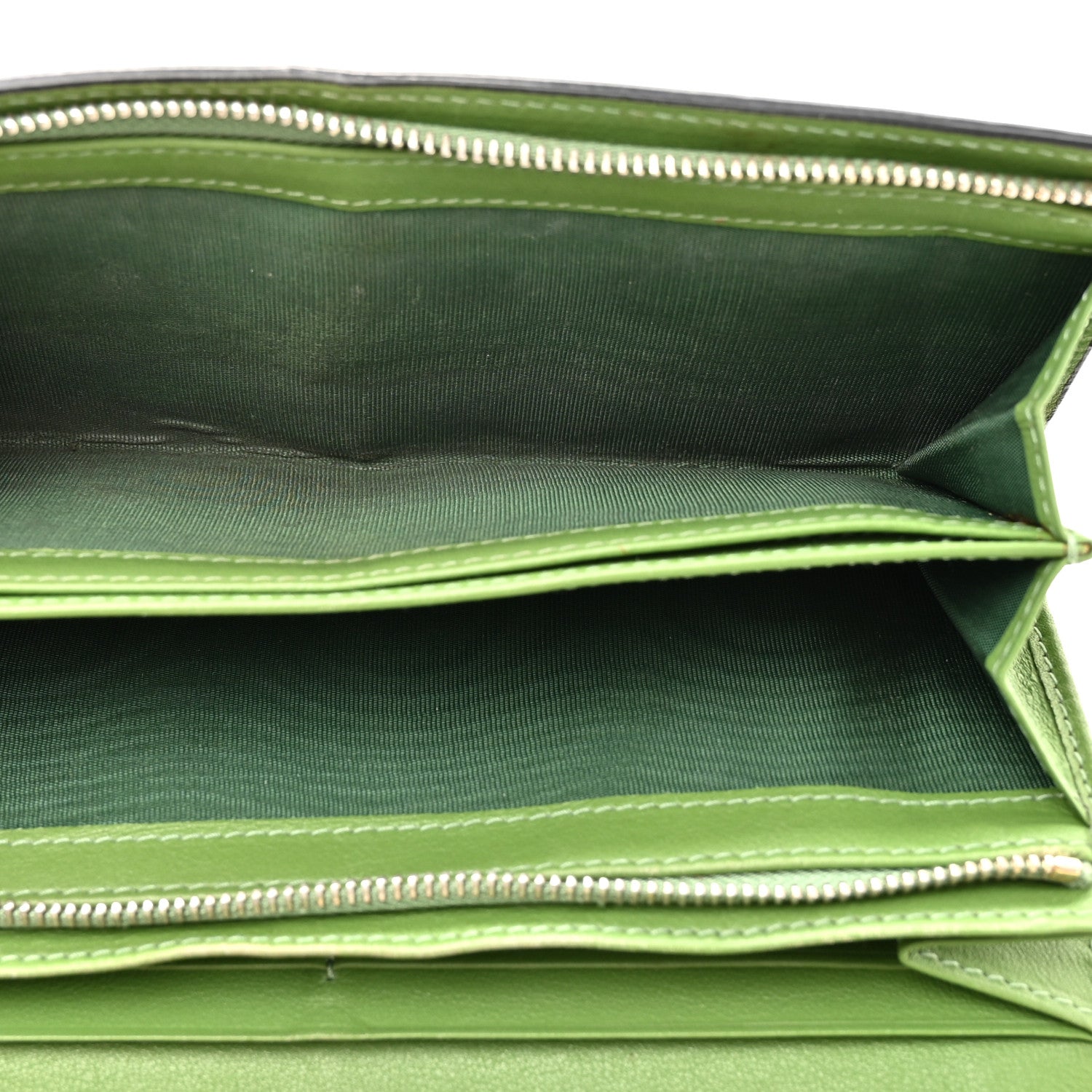 Calfskin Rockstud Wristlet Travel Wallet Green