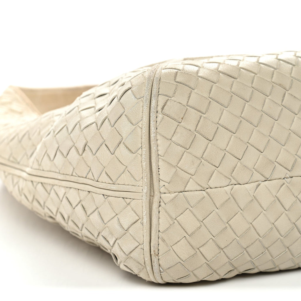 Nappa Intrecciato Ball Hobo White