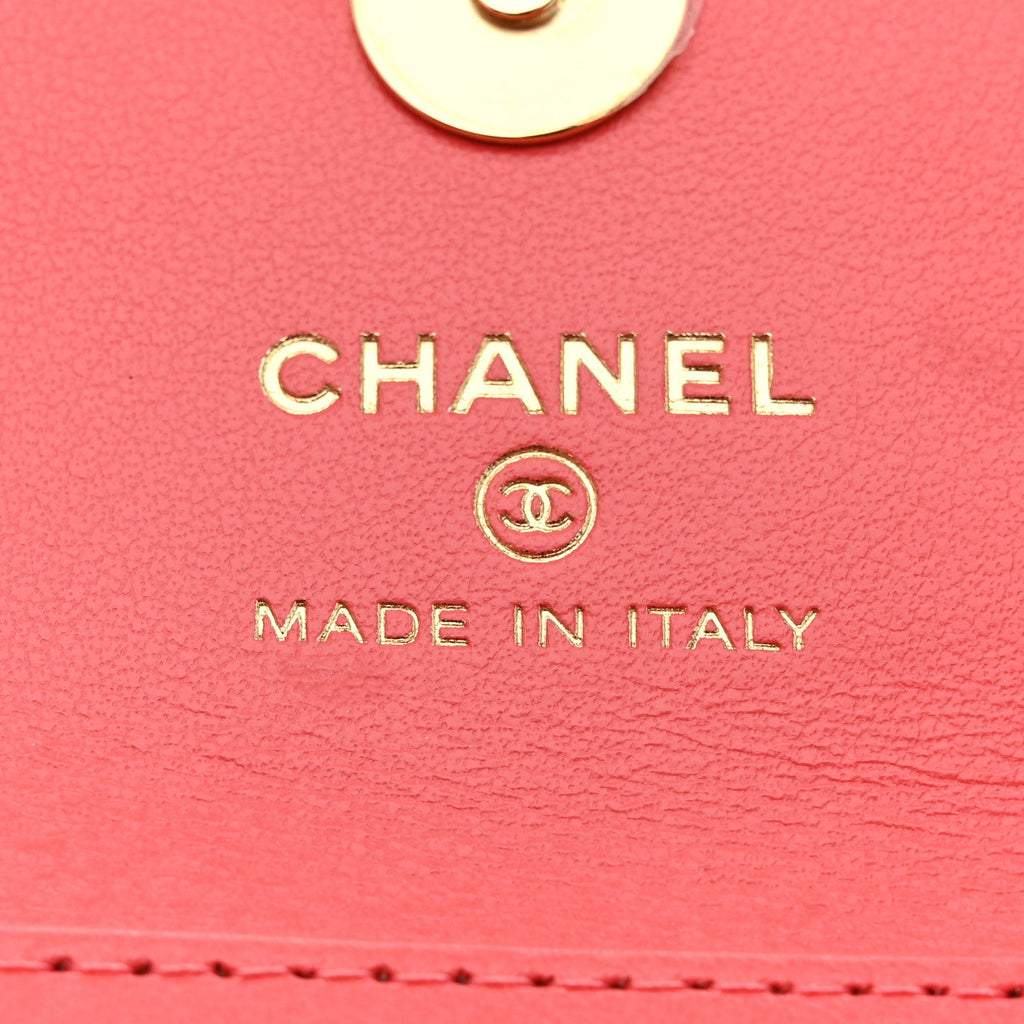 Shiny Lambskin Quilted  Holder On Chain Pink