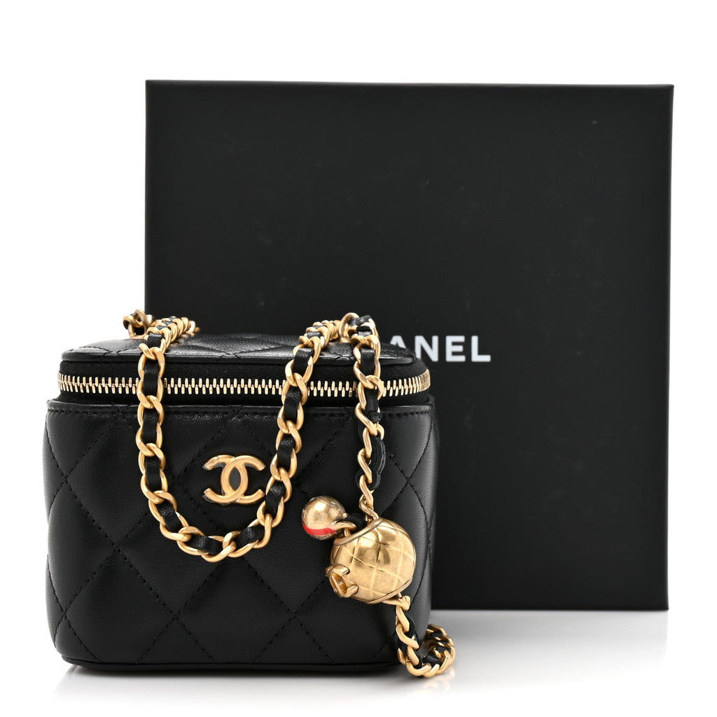 Lambskin Quilted Mini Pearl Crush Vanity Case With Chain Black