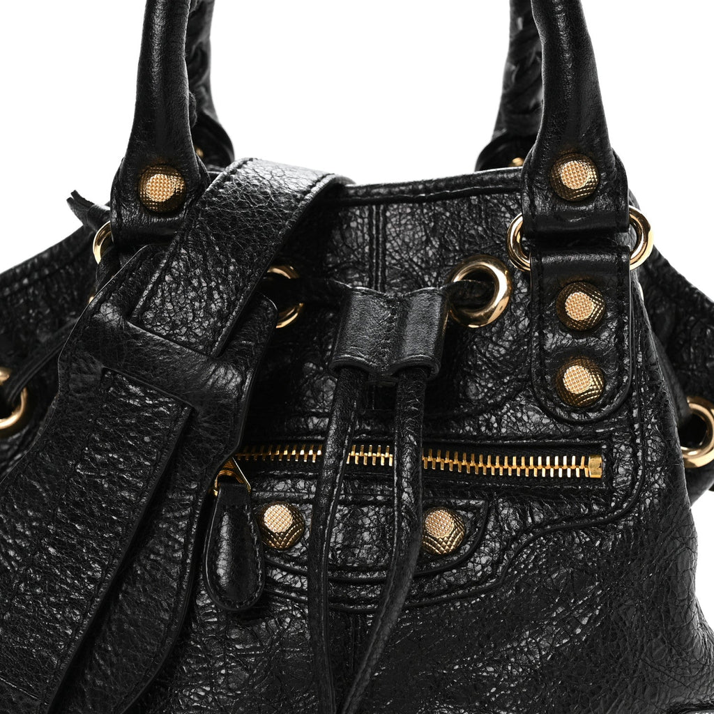 Agneau Giant 12 Gold Hardware Mini Pompon Black