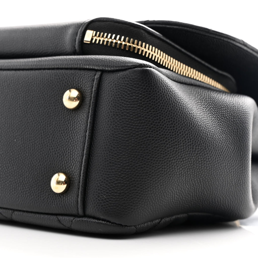 Caviar Quilted Medium Business Affinity Flap Black