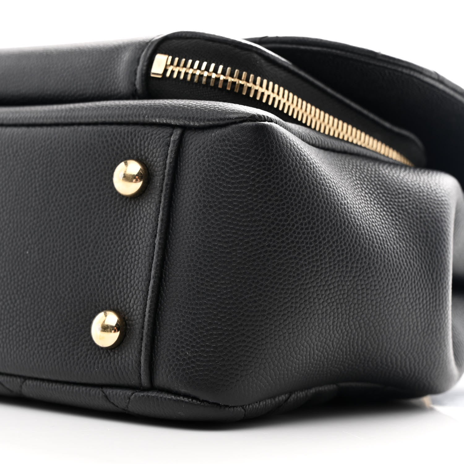 Caviar Quilted Medium Business Affinity Flap Black