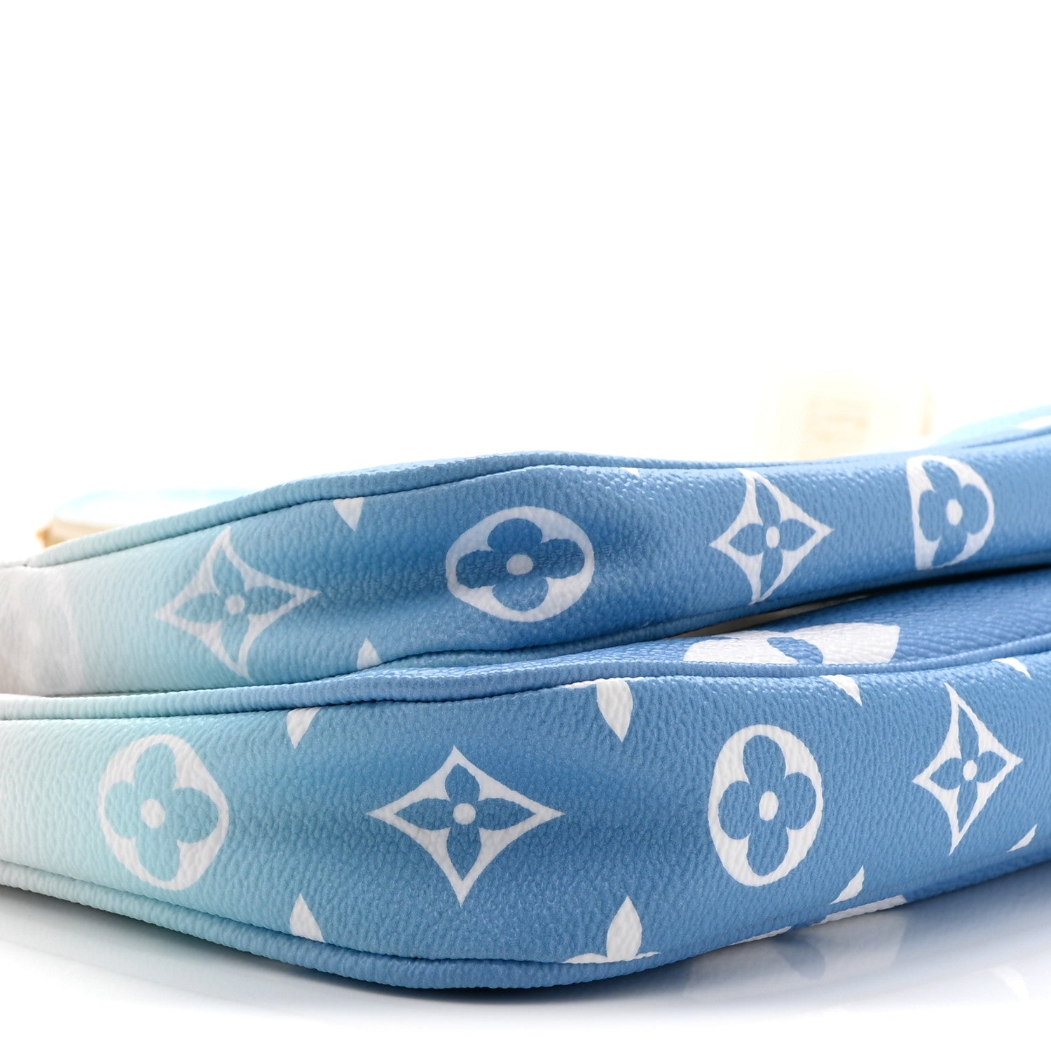 Monogram Giant By The Pool Multi Pochette Accessories Blue