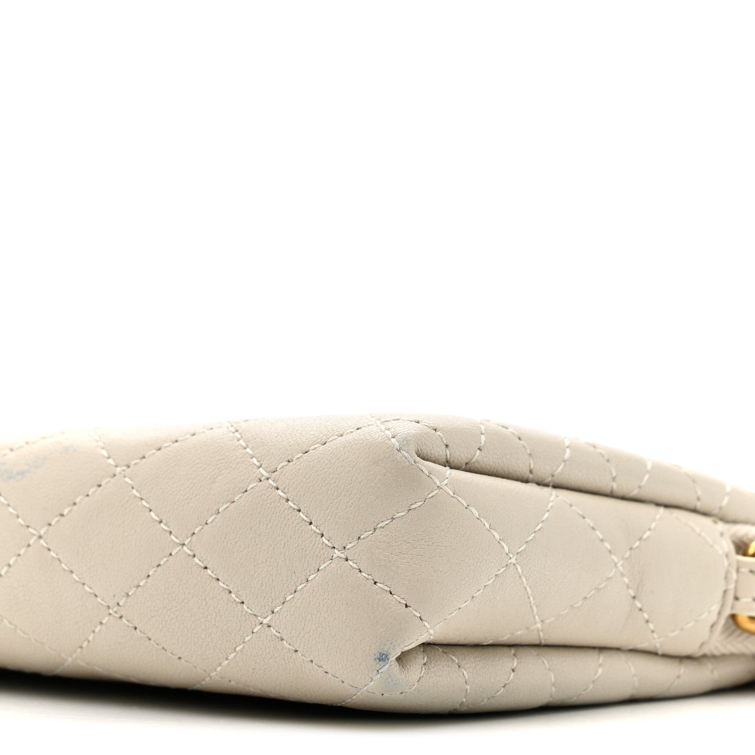 Lambskin Quilted Gaby Zipped Pouch Crema Soft