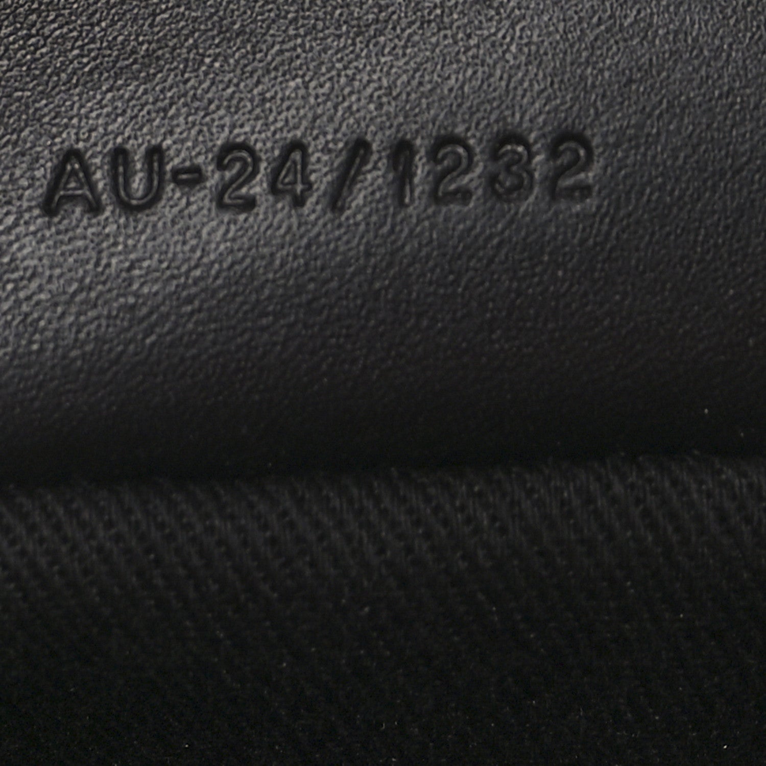 Smooth Airbrushed Calfskin XL Gancini Buckles Tote Bag Flame Red Black