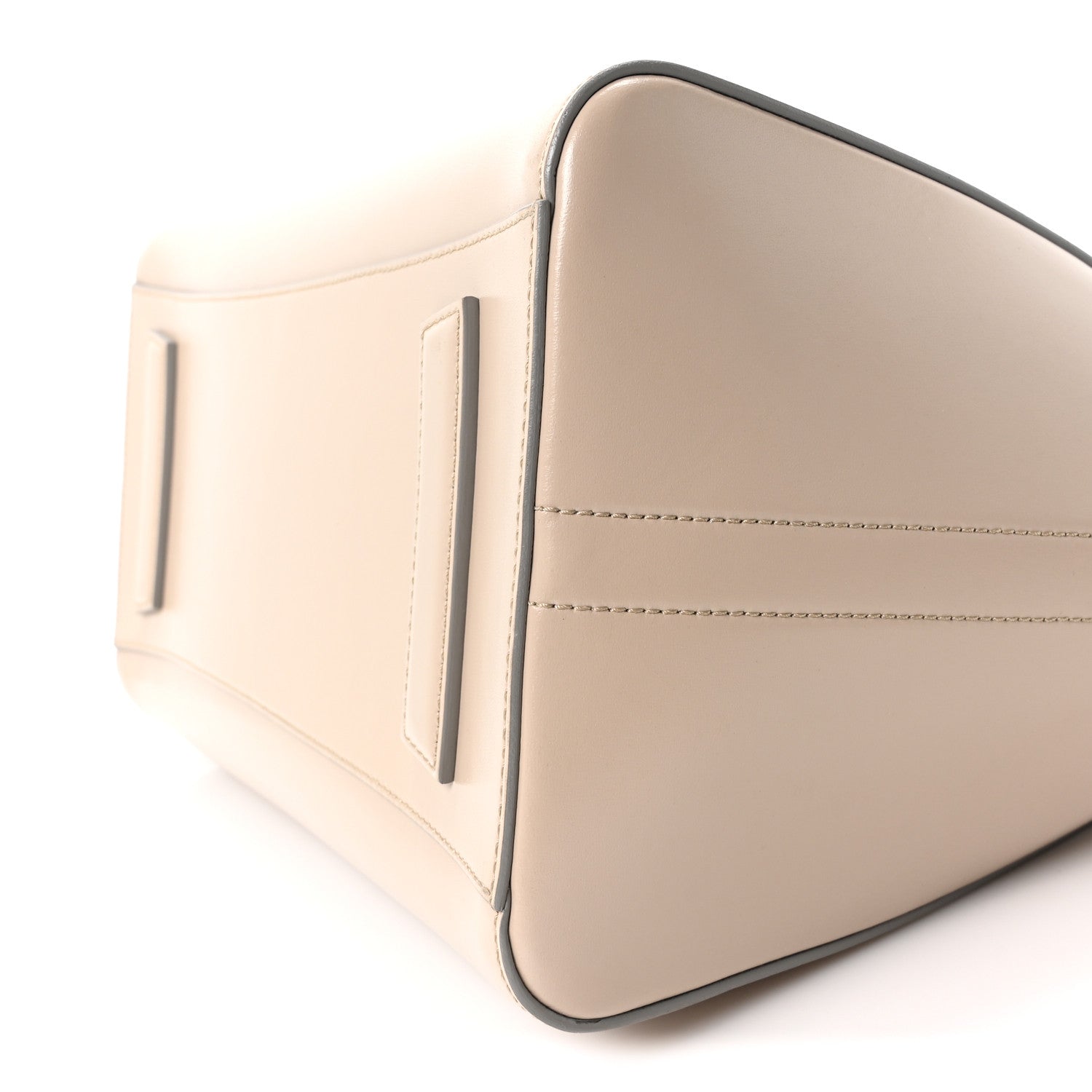 Shiny Lord Calfskin Medium Antigona Sand