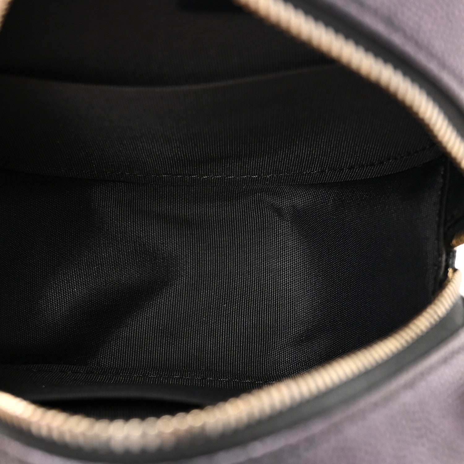 Iridescent Caviar Quilted Round Clutch With Chain Black