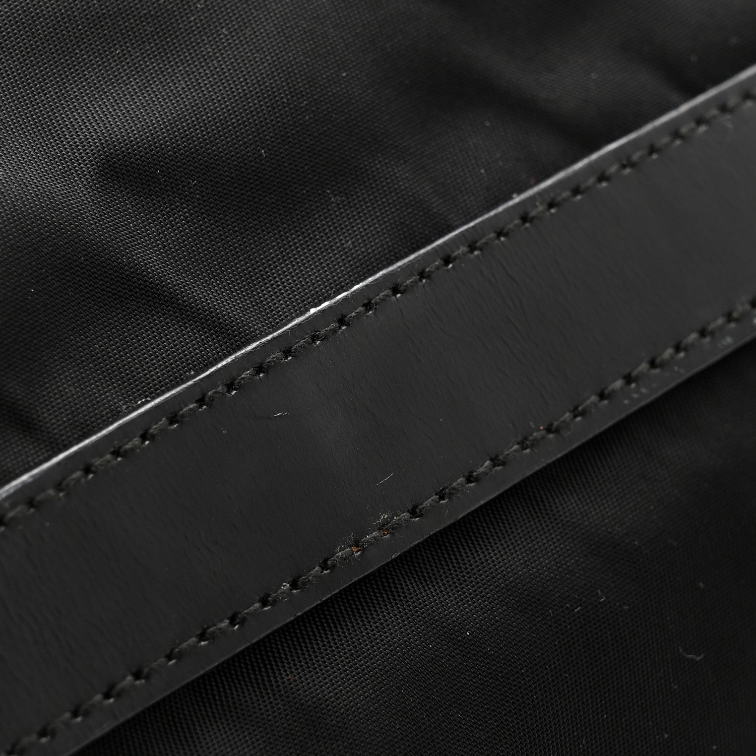 Tessuto Nylon Messenger Bag Black