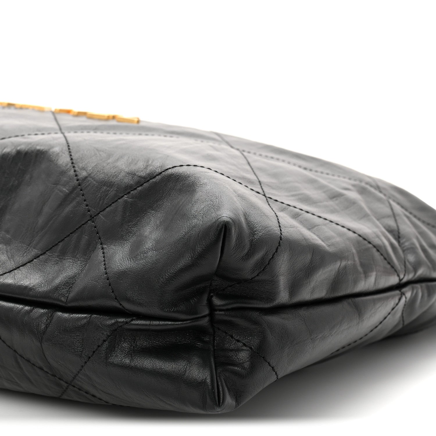 Crumpled Calfskin Quilted Chanel 22 Black