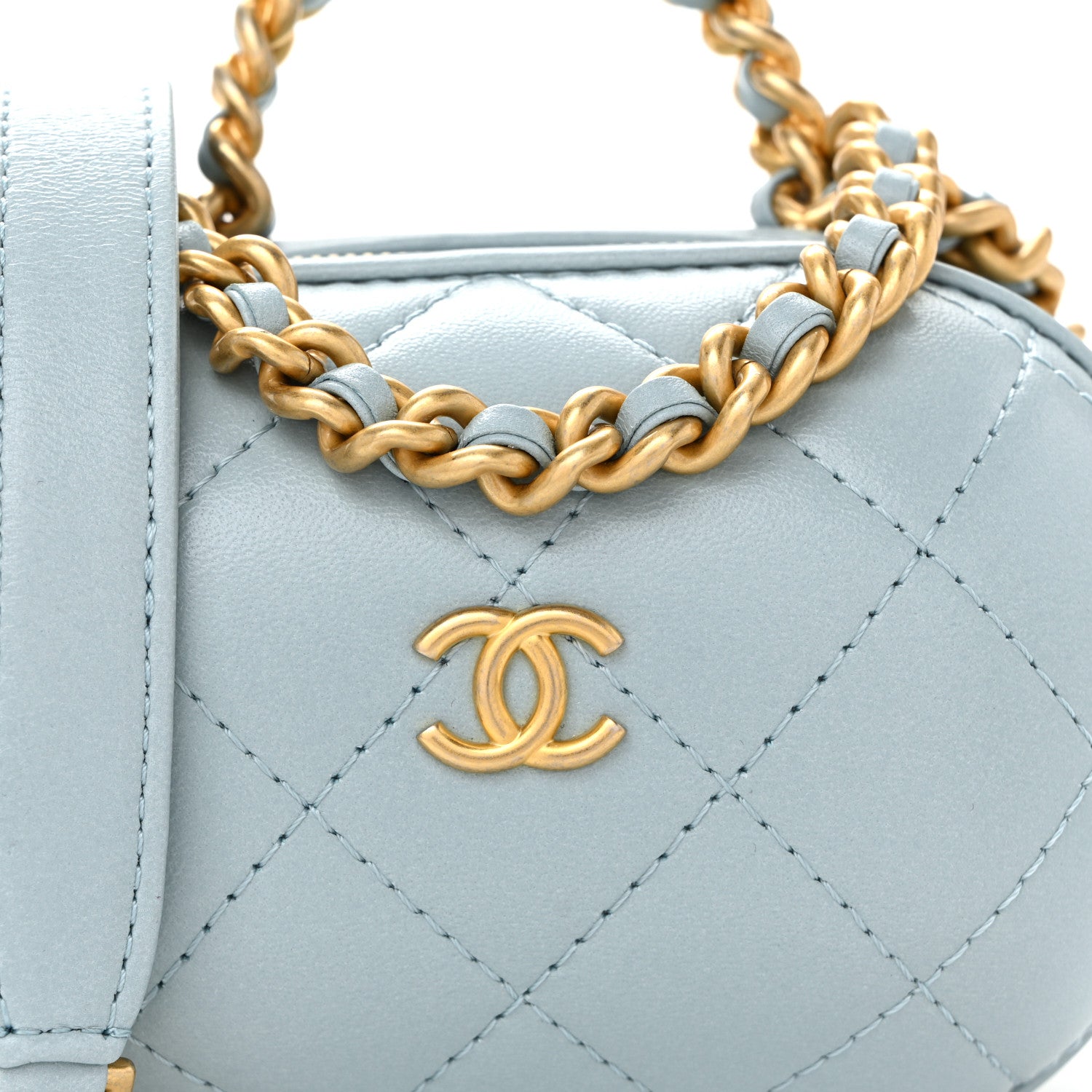 Lambskin Quilted CC Bubble Vanity Case With Chain Light Blue