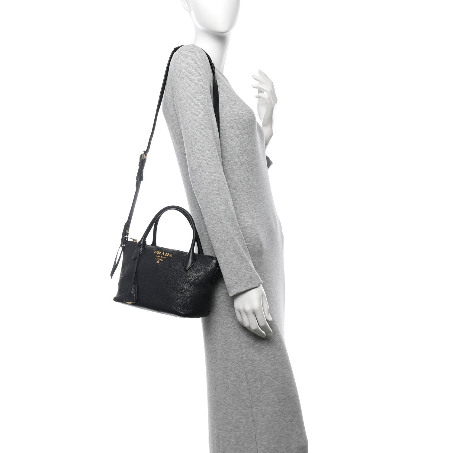 Vitello Daino Small Tote Black