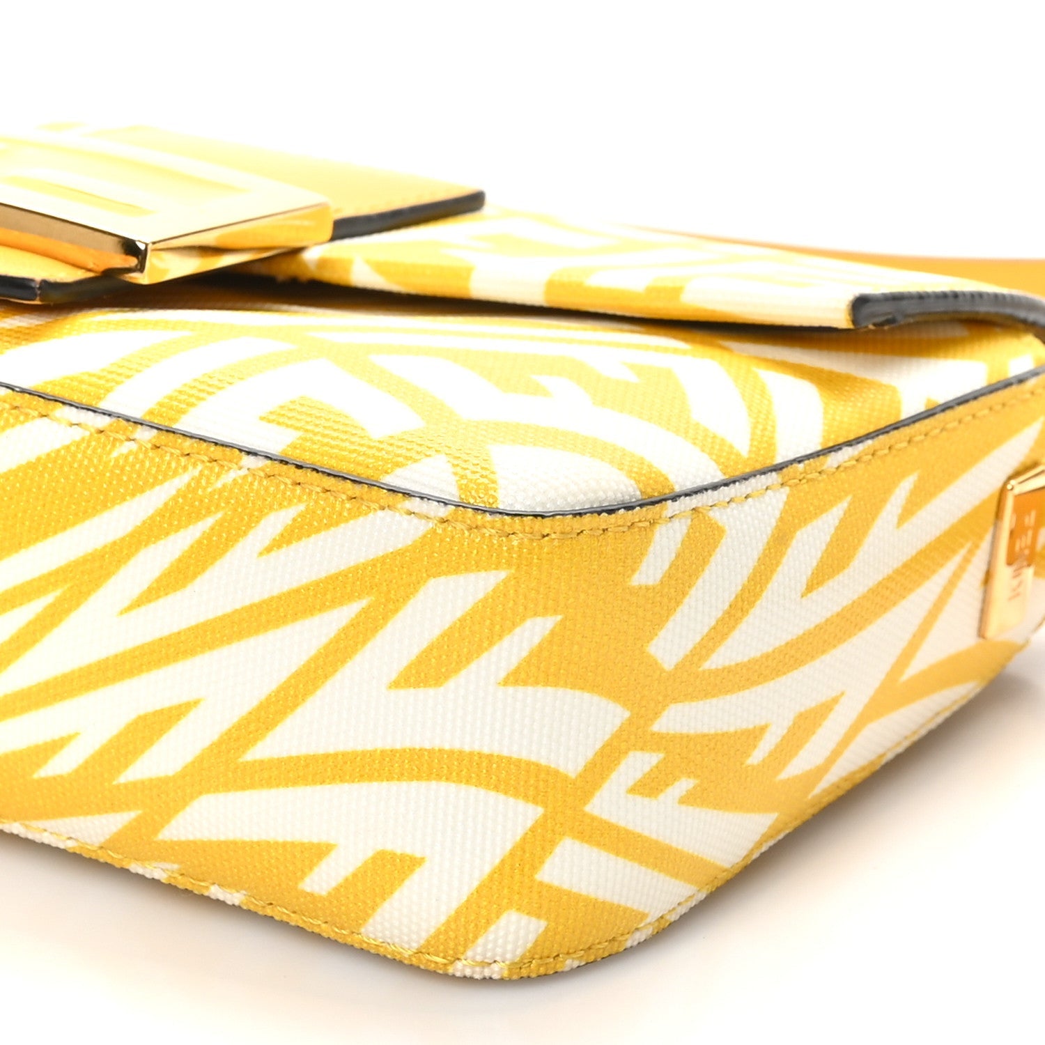 X SARAH COLEMAN Glazed Canvas Vitello King FF Vertigo Mini Baguette 1997 Mimosa White
