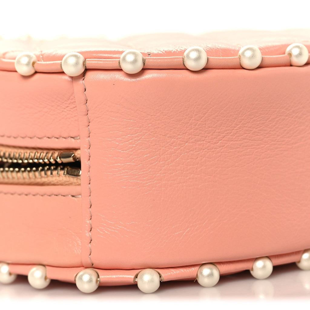 Calfskin Quilted Pearl Round Clutch With Chain Pink