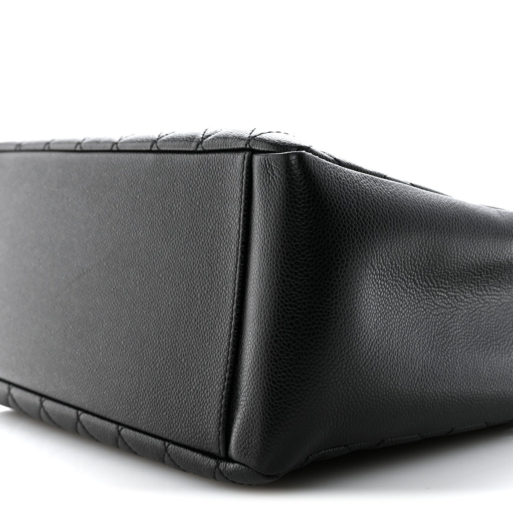 Caviar Quilted Grand Shopping Tote GST Black
