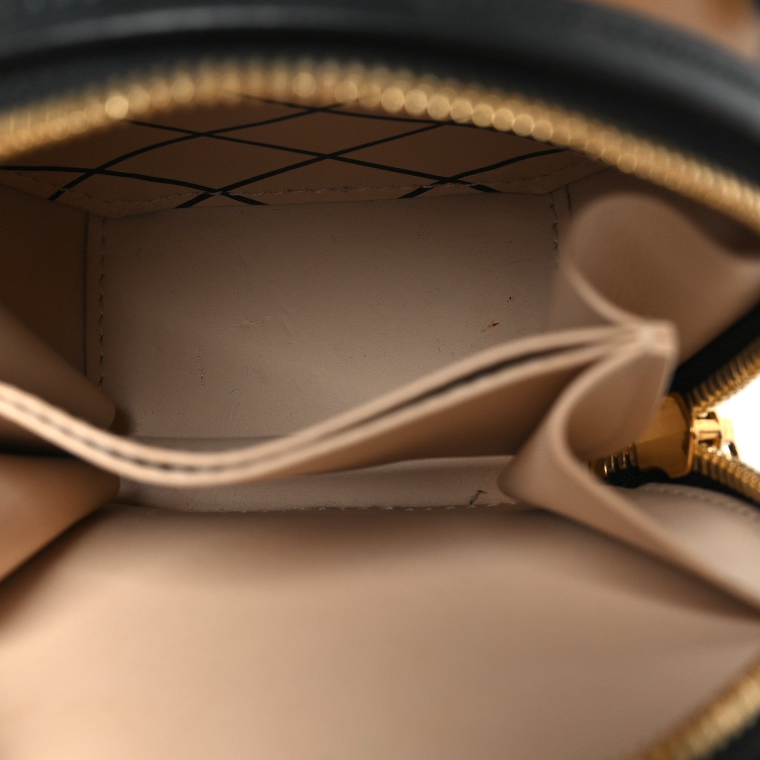 Reverse Monogram Mini Boite Chapeau