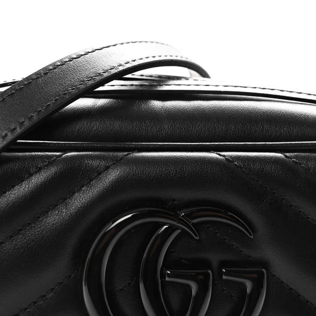 Calfskin Matelasse Monochrome Small GG Marmont Chain Shoulder Bag Black