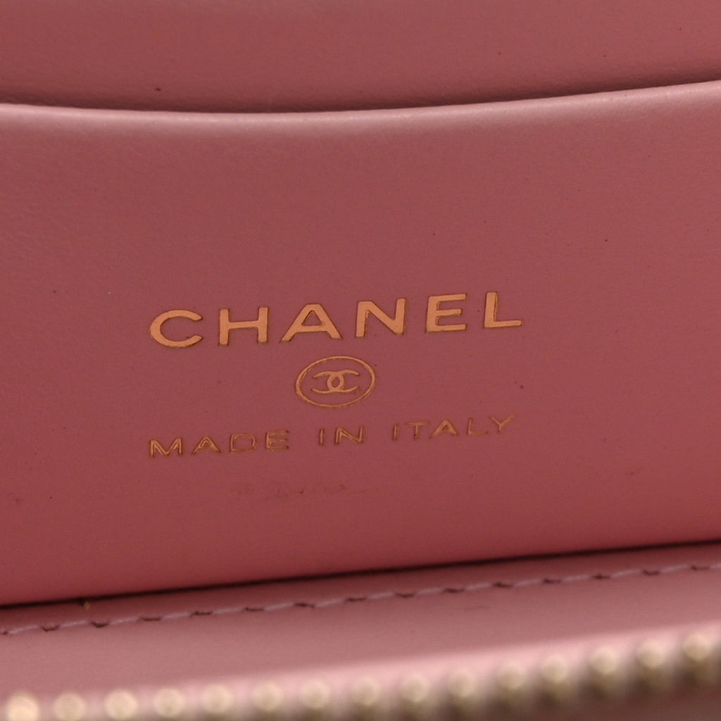 Caviar Quilted Pearl Enamel Small Vanity Case With Chain Light Pink