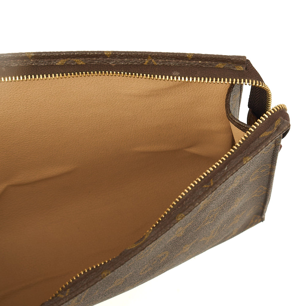 Louis Vuitton Clutch Toiletry Pouch 26  in Monogram, Canvas