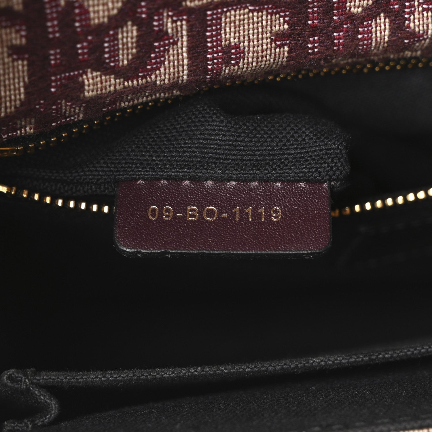 Oblique 30 Montaigne Flap Bag Burgundy