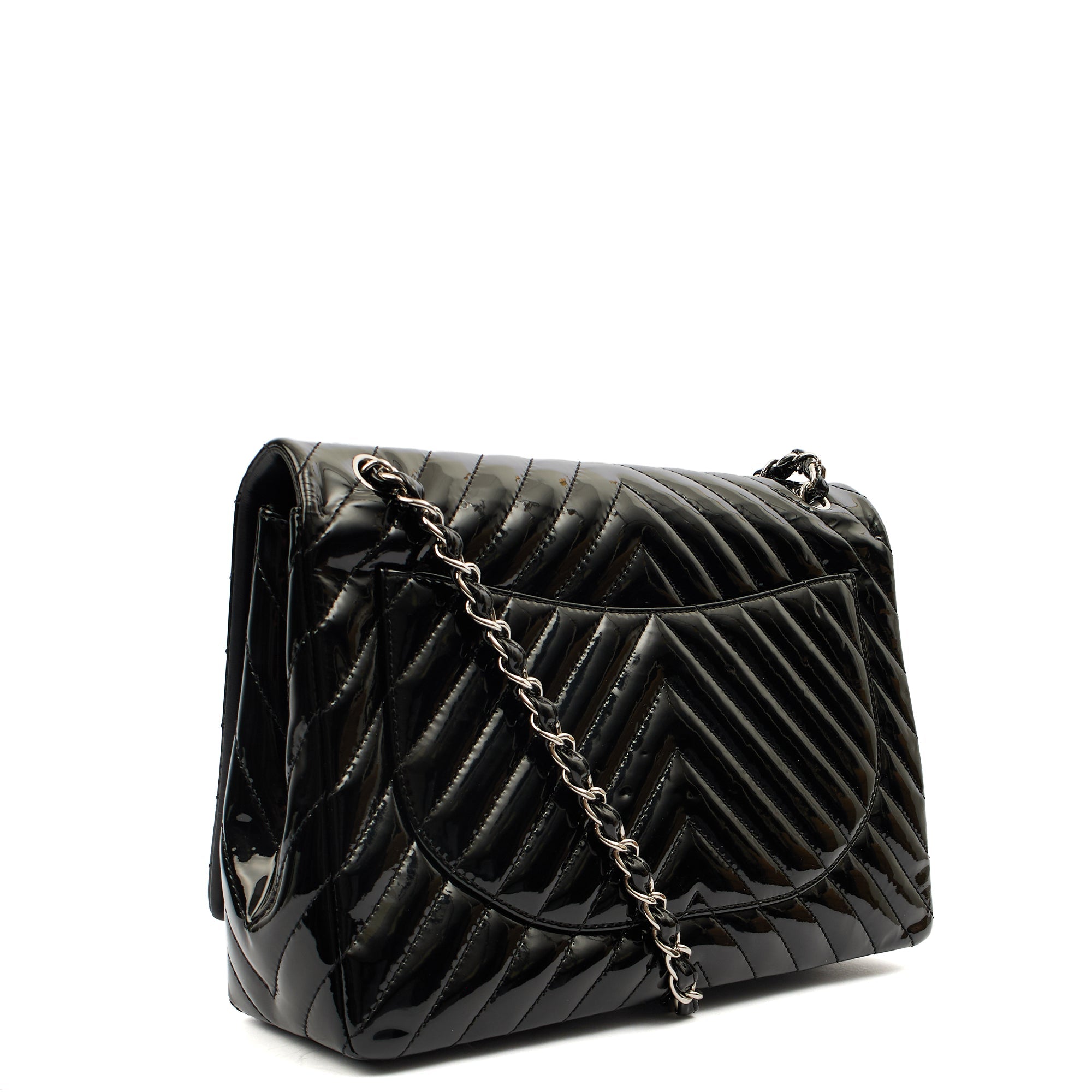 Chanel Shoulder Bag Chevron Flap Bag  in Black, Patent Leather