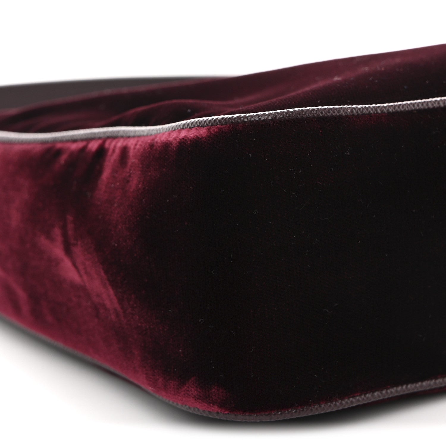 Velvet Mini Re-Edition 2005 Shoulder Bag Red