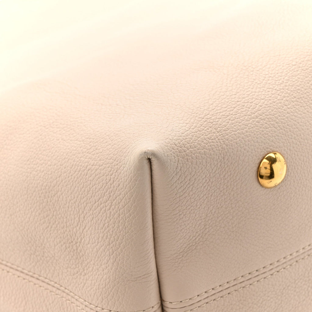 Grained Calfskin Low Key Hobo MM Limestone