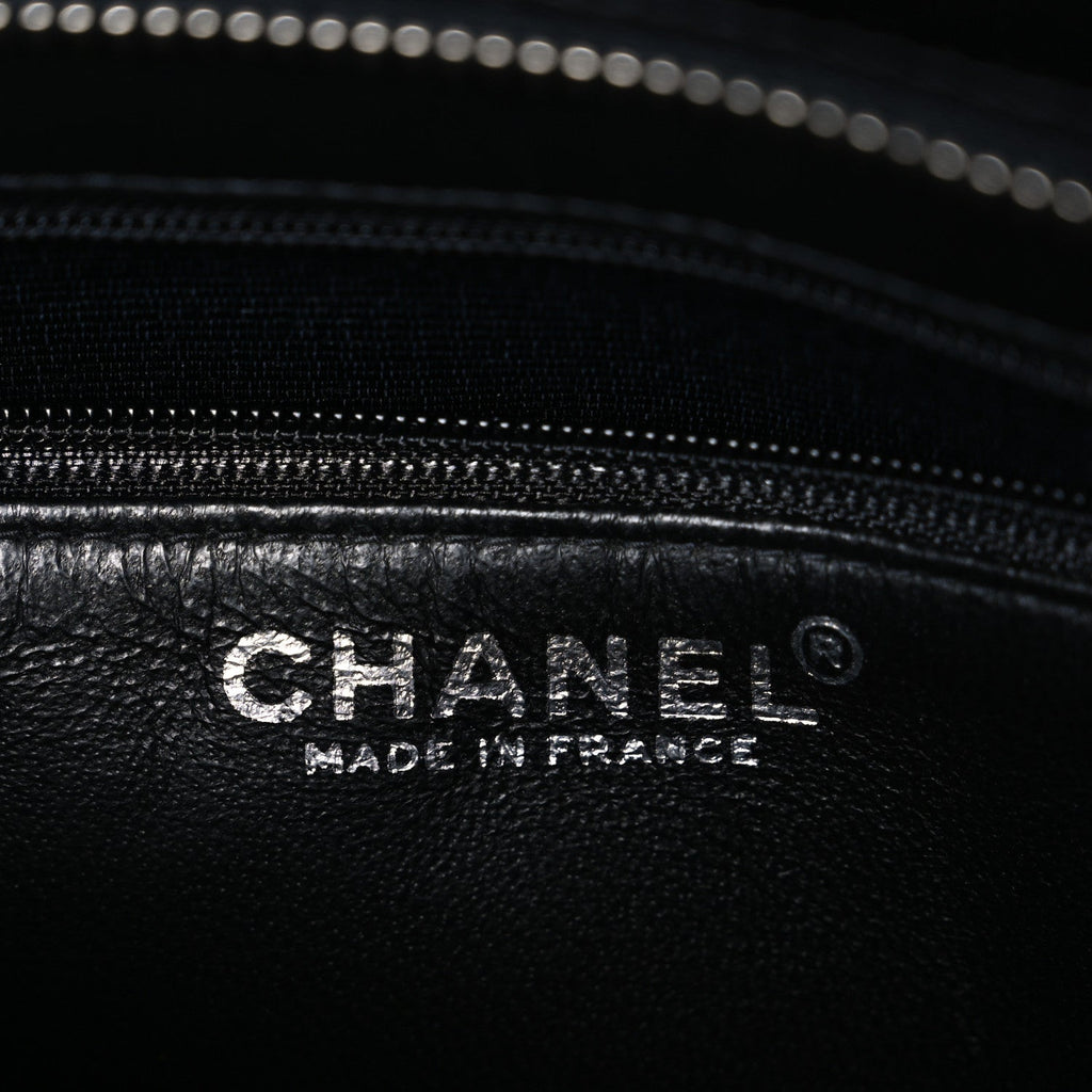 Caviar Quilted Medallion Tote Black