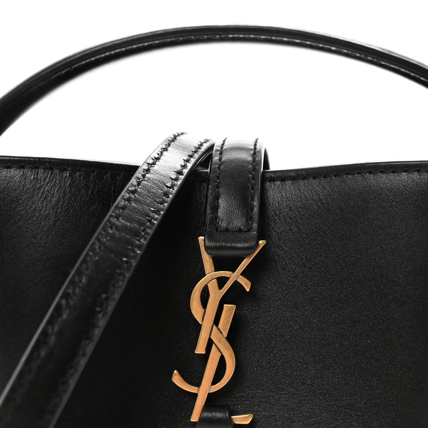 Shiny Calfskin Le 37 Mini Bucket Bag Black