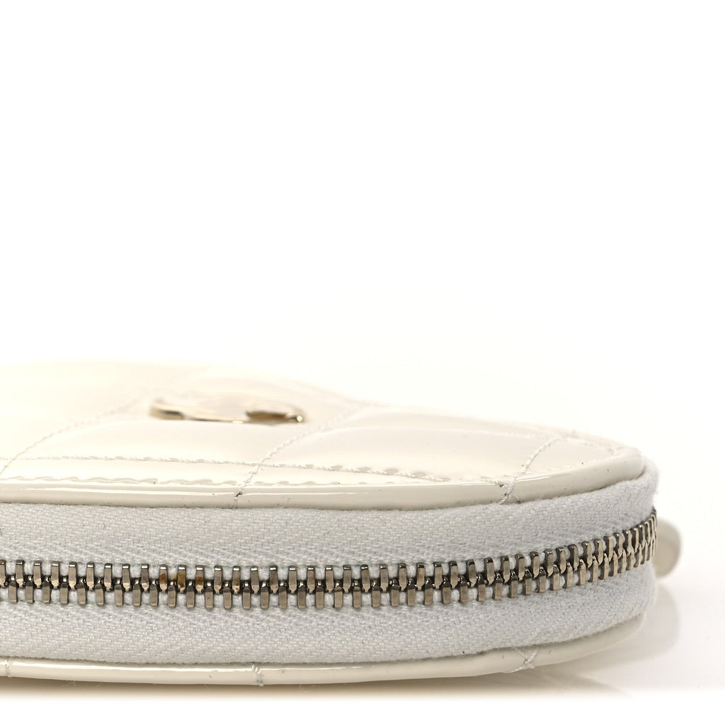 Patent Calfskin Resin Quilted CC Heart Clutch With Chain Black