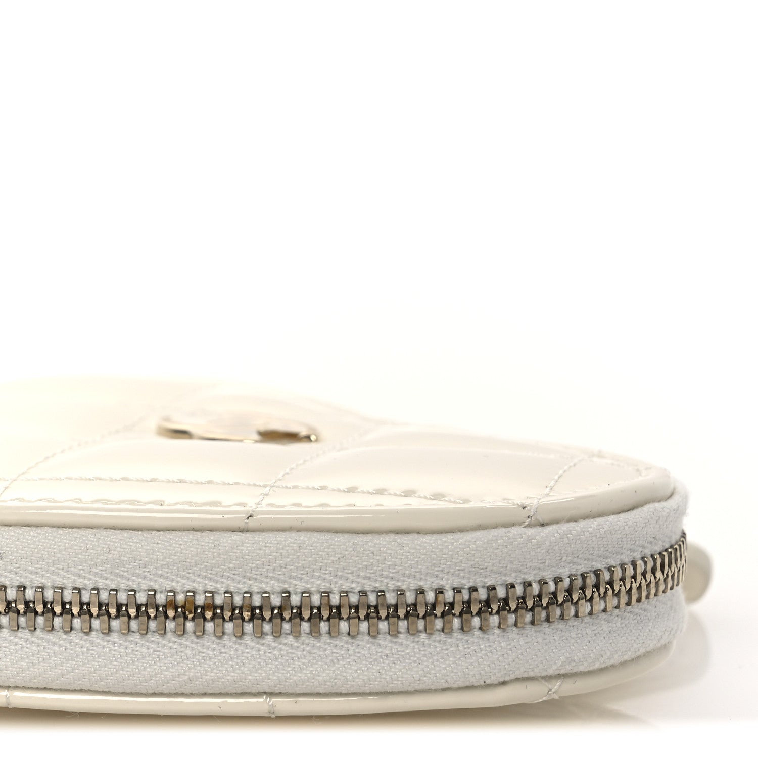 Patent Calfskin Resin Quilted CC Heart Clutch With Chain Black
