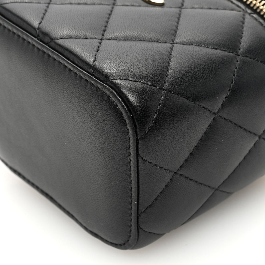 Lambskin Quilted Mini Vanity Case With Pearl Chain Black