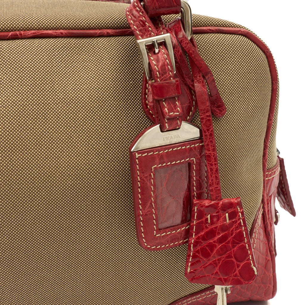 Prada Shoulder Bag Shoulder Bag in Red, Fabric