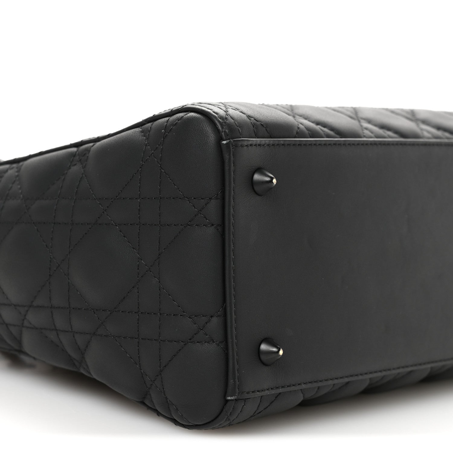 Ultra Matte Calfskin Cannage Medium Lady Dior Black
