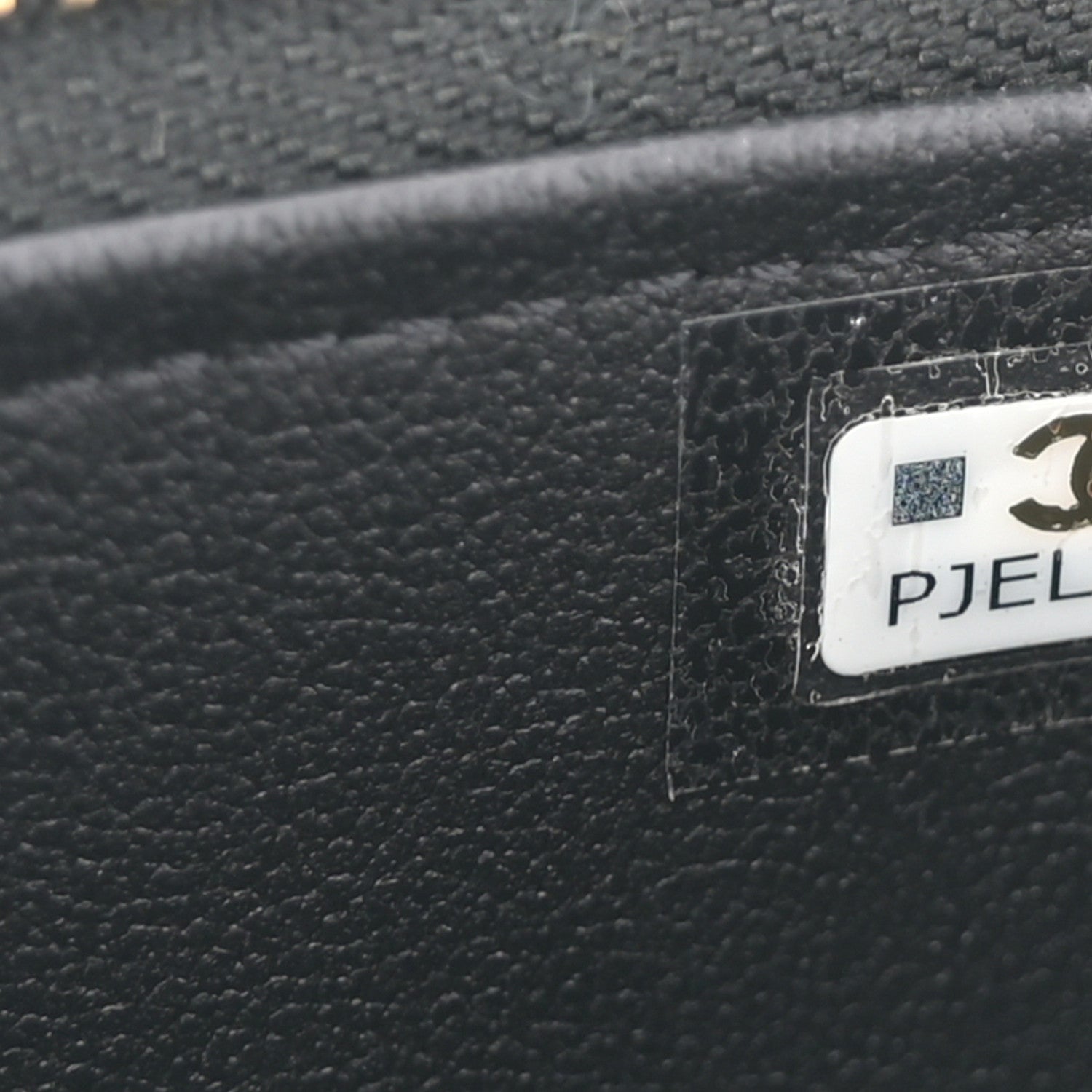 Lambskin Quilted Pick Me Up Vanity Case Black
