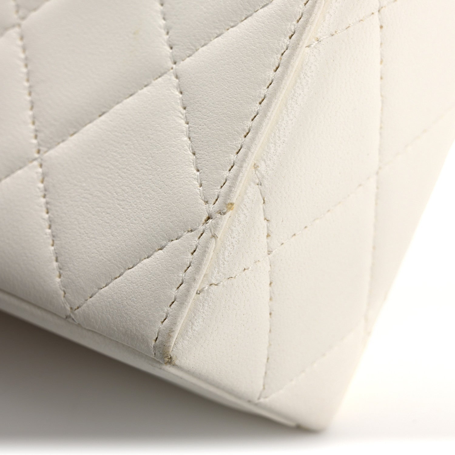 Lambskin Quilted Small Box With Chain White